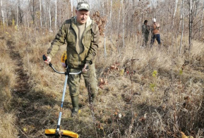 Сотрудники министерства провели агроуход за лесными культурами