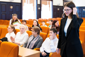 Победителей конкурса школьных лесничеств 