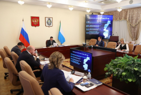 Дмитрий Демешин поставил задачи по развитию теплично-питомнического хозяйства Хабаровского края